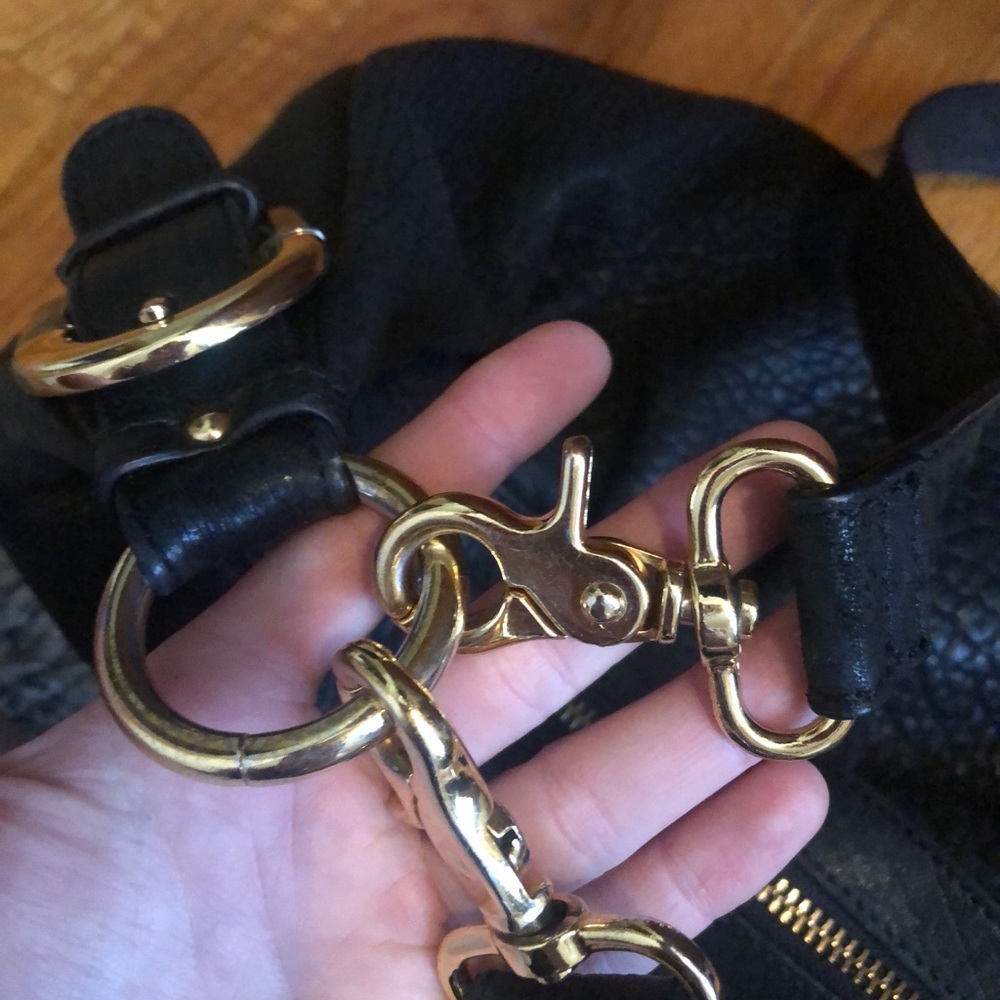 Badgley Mischka Black Shoulder Bag - Picture 5 of 8